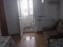 Garsoniera cu balcon etaj 2 zona Stadion