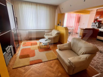 Apartament 4 camere decomandat-zona Libertatii