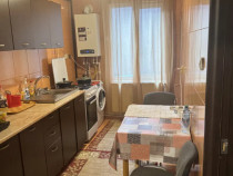 Apartament 2 camere, decomandat - zona Noua