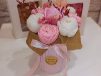 Aranjament lum&acirc;nări parfumate lucrate manual