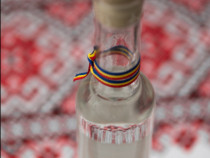 Tuica Palinca de mere curata naturala de cazan din Maramures