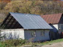 Casa si teren- Loc. Dognecea, jud. Caras-Severin