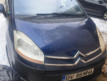 Trei mașini Citroen c4 picasso si altele