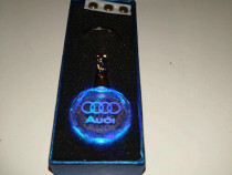 Breloc auto din cristal cu LED - Logo AUDI