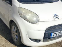 V&acirc;nd sau schimb cu utilaje agricole