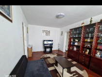 Apartament 3 camere zona foarte buna strada Republicii