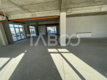 Spatiu comercial 174 mpu open space front stradal 40 mp Comi