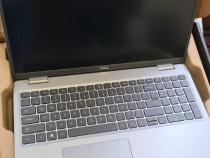 Laptop - Dell Latitude 5531 15,6"FHD i5-12600H 32GB 256GB
