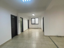Spatiu central, cabinete, birouri, 83 mp, 3000 lei