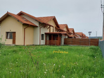 Casa insorita 5 camere teren 820 mp Sanpetru Brasov