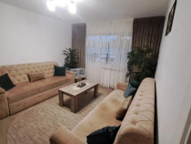 Apartament cu 3 camere semidecomandate Zona George Enescu