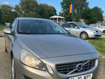 Volvo S60, an 2012