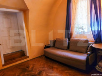 Casa Piata Sfatului compusa din apartament 3 camere, garsoni