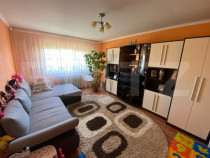 Apartament 3 camere, decomandat, zona Ampoi 3