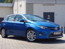 Toyota Auris hybrid preț fix