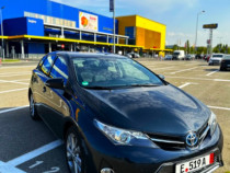 Toyota Auris 1.8 L VVT-i Sol + Hybrid