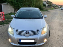 Toyota Avensis 2010