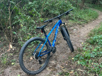 Vand bicicleta TREK