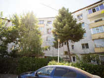 Apartament cu 2 camere de vânzare în zona Alexandru cel...