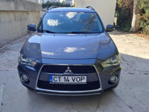 Mitsubishi outlander masina