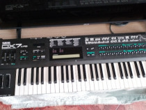 Orga Yamaha Dx7i