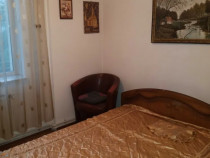 Apartament cu 2 camere decomandate - etaj 2 - Zona Ultracentrala