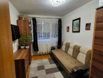 Apartament cu 2 camere,semidecomandat-zona Tractorul