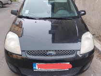 Vând Ford Fiesta 2007 benzină