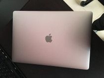 MacBook Pro 16” model 2019 i9 16gb 512gb ssd Radeon 560x 4gb