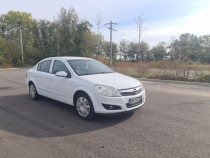 Opel Astra H Sedan