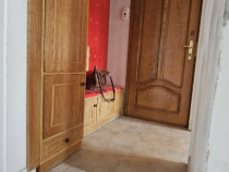 Apartament 3 camere decomandat, etj. 3/Arad, zona-Garii!