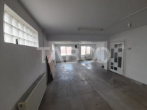 Spatiu comercial 100 mpu CURENT TRIFAZIC locuri parcare Laza