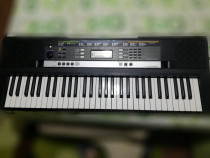 Orgă Yamaha PSR E243