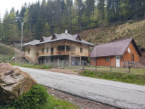 Casa 190mp utili 6 camere 1 bucătatie living 6 bai 8850 mp