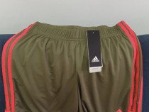 Pantaloni scurți Adidas