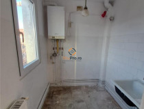 Apartament 3 camere cu centrala etaj 4 zona Circumvalatiunii