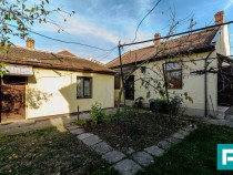 Casă cu teren &icirc;n P&acirc;rneava