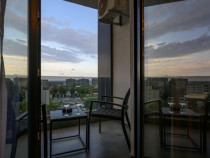 Apartament 2 camere, vedere catre mare, in zona Hanul cu Pes