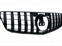 Grila GTR - Mercedes C-Class W204 (2007-2014) Negru