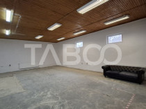 Spatiu comercial de vanzare 98 mpu si curte 160 mp Orasul d