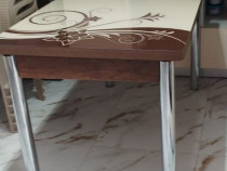 Vând masa extensibila diana ,blat sticla, noua,neutilizafa