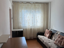 Vand garsoniera etaj intermediar