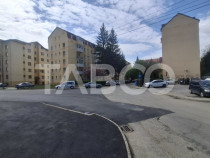 Apartament 3 camere de vanzare decomandat 73 mp zona Rahovei