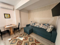 Apartament de vanzare cu 2 camere, 43 mp, zona Liceul Emines