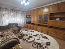 Apartament 3 camere, zona Calea Bucovinei , Radauti