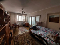 Apartament cu 4 camere in Micro 17