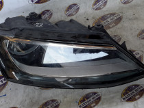 Far dreapta Volkswagen 2012