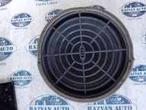 Boxa stanga fata Audi Q5