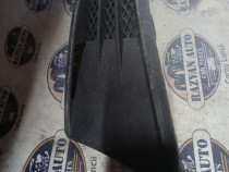 Grila proiector stanga Volkswagen Jetta 2012