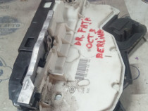Broasca dreapta fata Skoda Octavia 3 Berlina